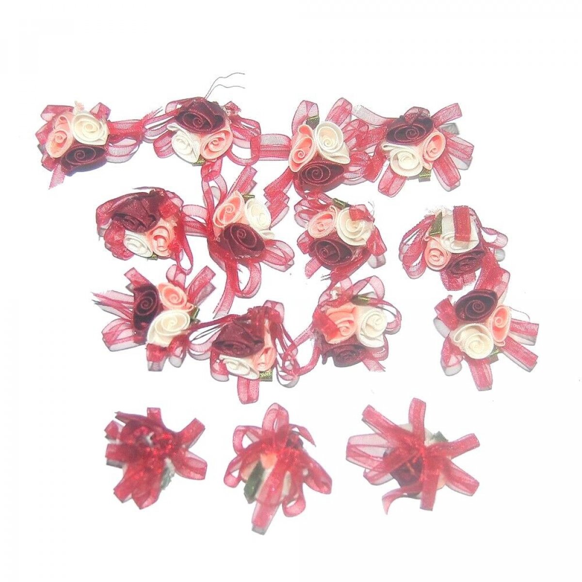 Petites fleurs en satin et organza ivoire rose bordeaux x 15 pièces