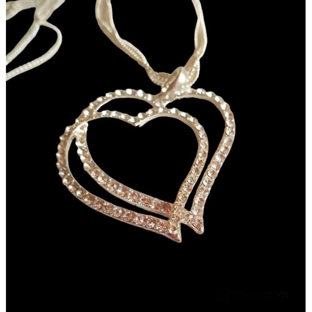 Pendentif Femme Double Coeur et Strass Clair