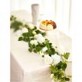 Guirlande artificielle feuillages verts et roses blanches 220 cm