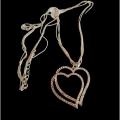 Pendentif Femme Double Coeur et Strass Clair