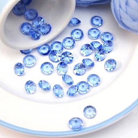 Diamants de table 10 mm - bleu ciel x 100 pièces 