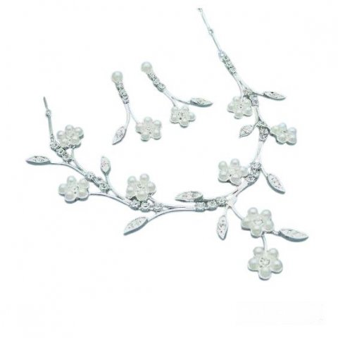 Copie de Parure mariage boucles doreilles collier cristal perles 